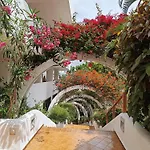 Apartment Parque Royal 1 *